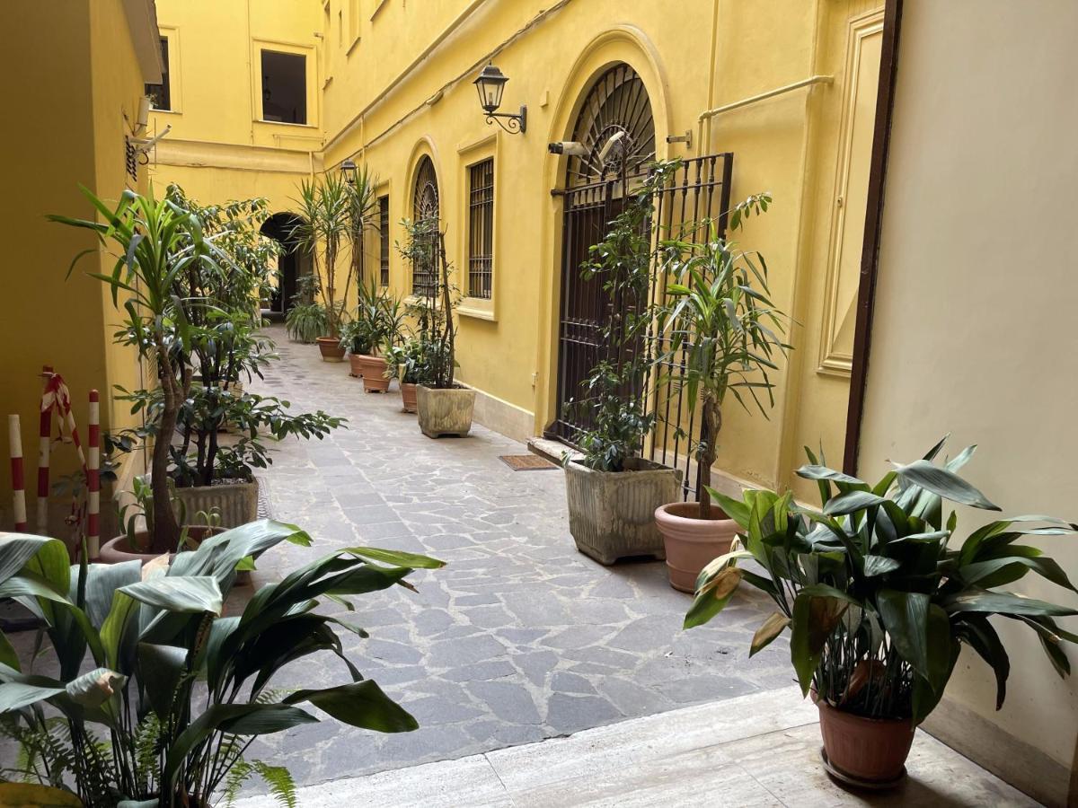 Hotel Sleepy Max Rom Exterior foto