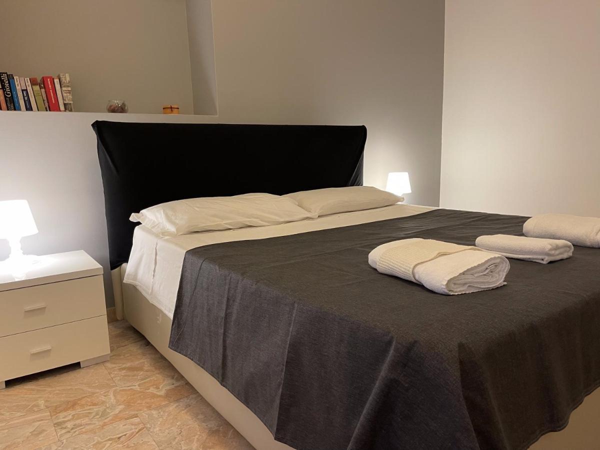 Hotel Sleepy Max Rom Exterior foto