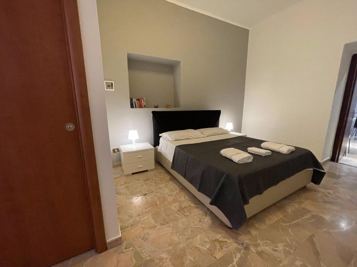 Hotel Sleepy Max Rom Exterior foto