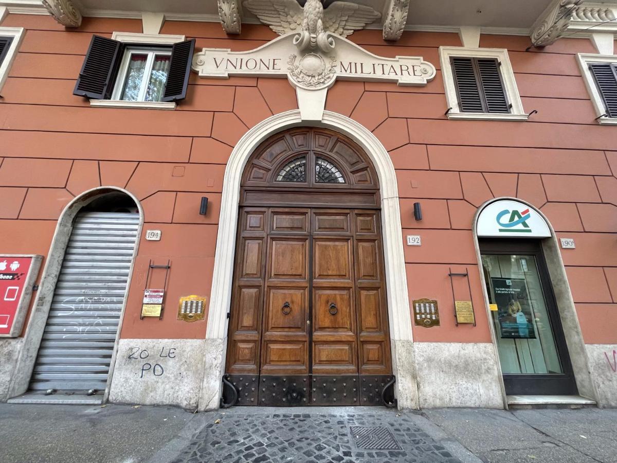 Hotel Sleepy Max Rom Exterior foto
